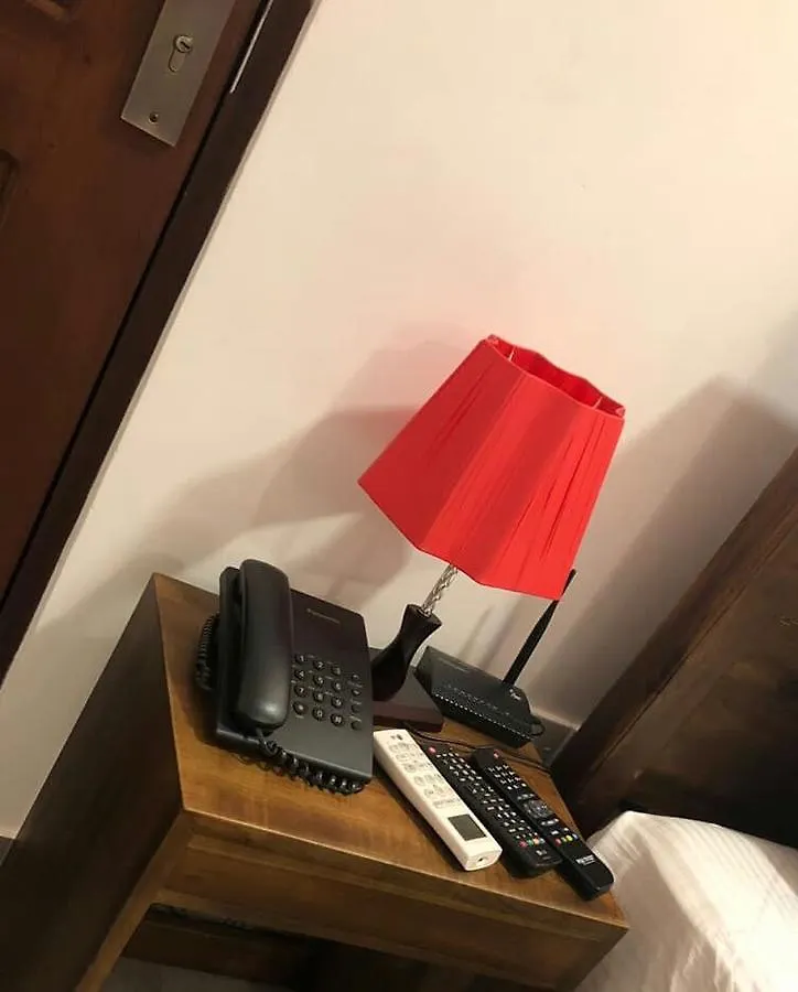 Red Chillies Tourist Inn Kandy